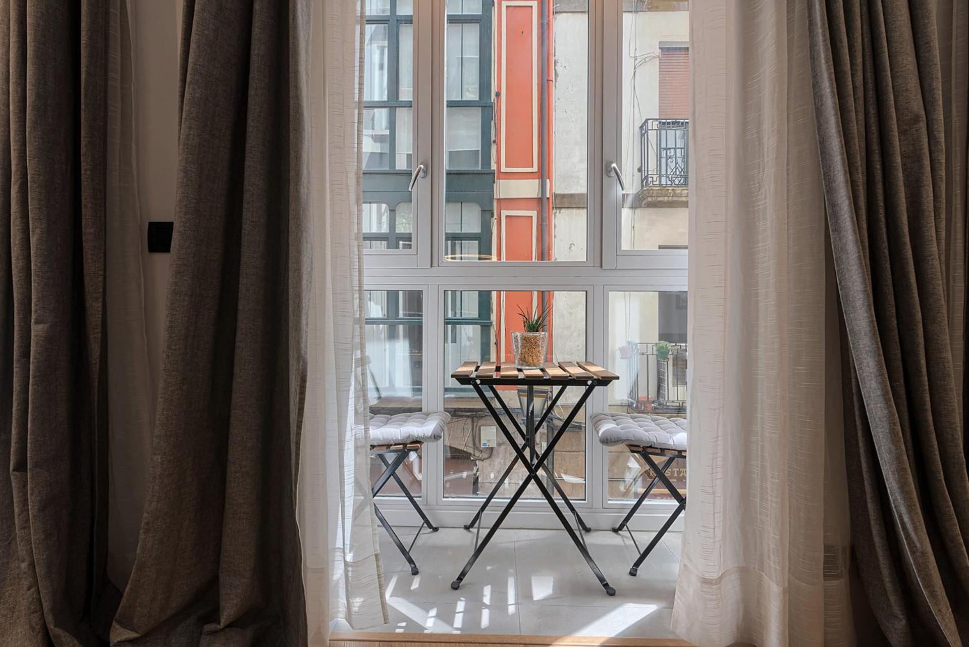 Moderno Y Lujoso En El Historico Casco Viejo Appartement Bilbao Buitenkant foto